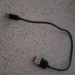 Black USB to USB-C Cable